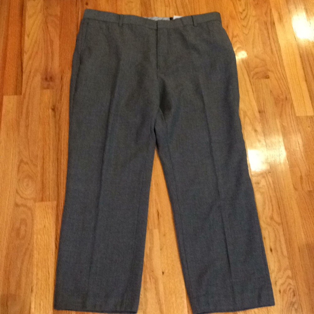 Men's Banana Republic wool pants, size 38x30.